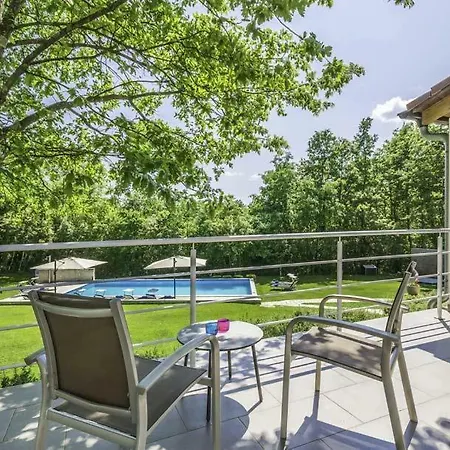 Sleeps 11 Pool Air Con Wifi Vila *