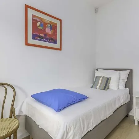 Sleeps 11 Pool Air Con Wifi Vila *