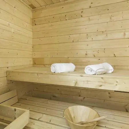 Vila Sleeps 11 Pool Air Con Wifi *